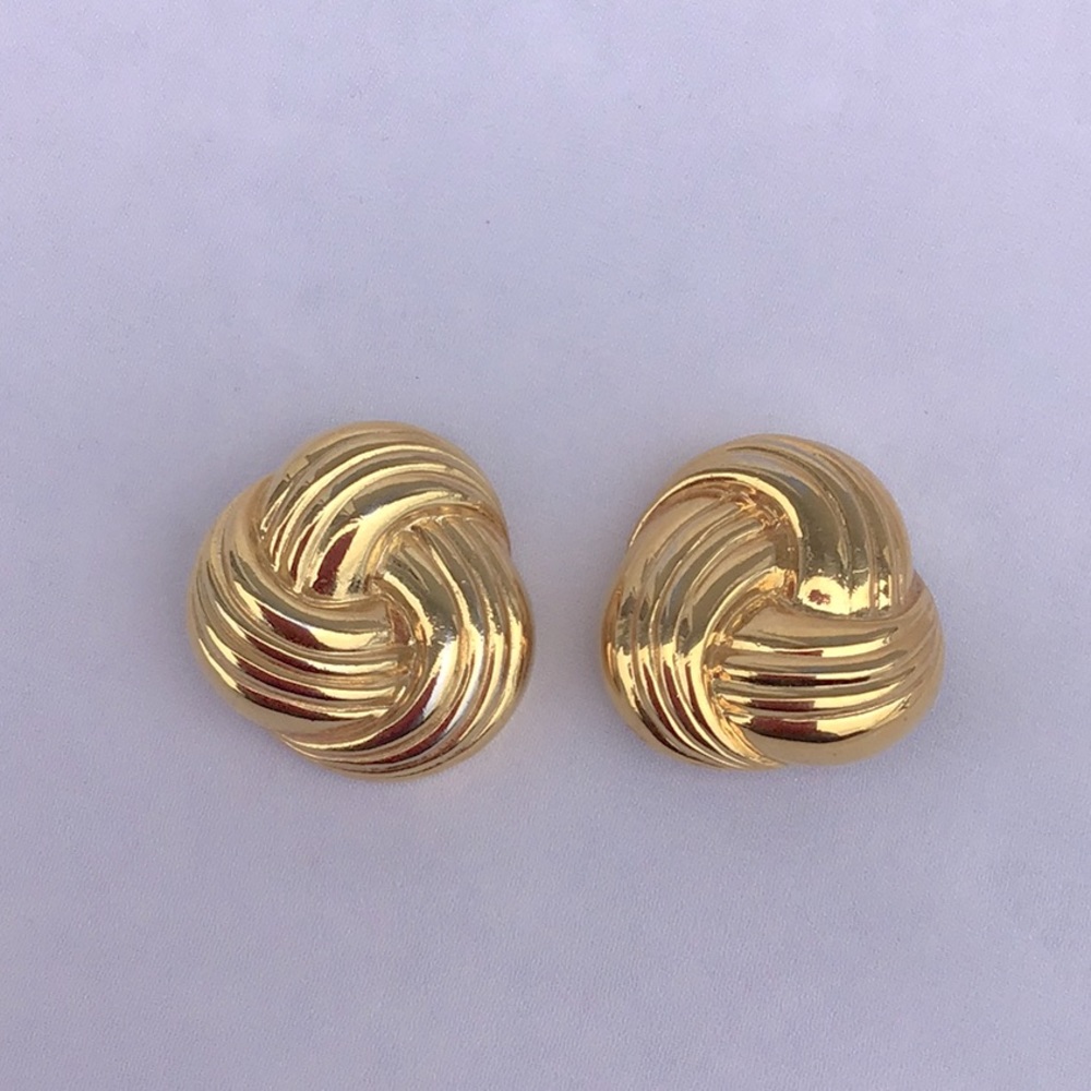Liz Claiborne Gold Earrings